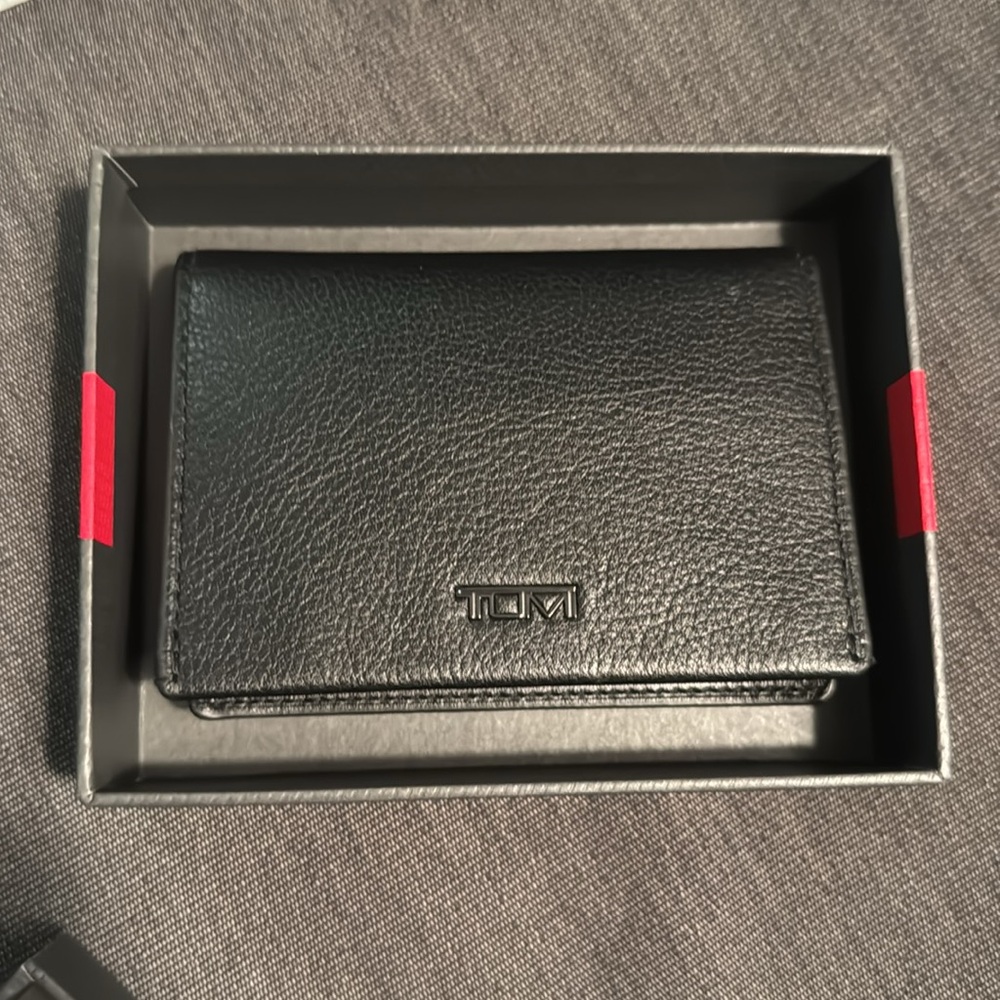 Tumi Men’s Wallet